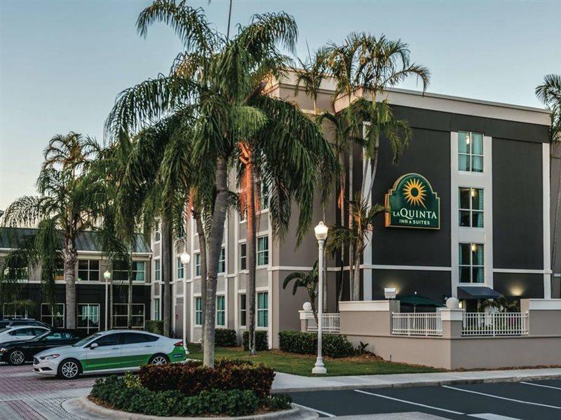 Hotel La Quinta By Wyndham Plantation At Sw 6Th St Extérieur photo
