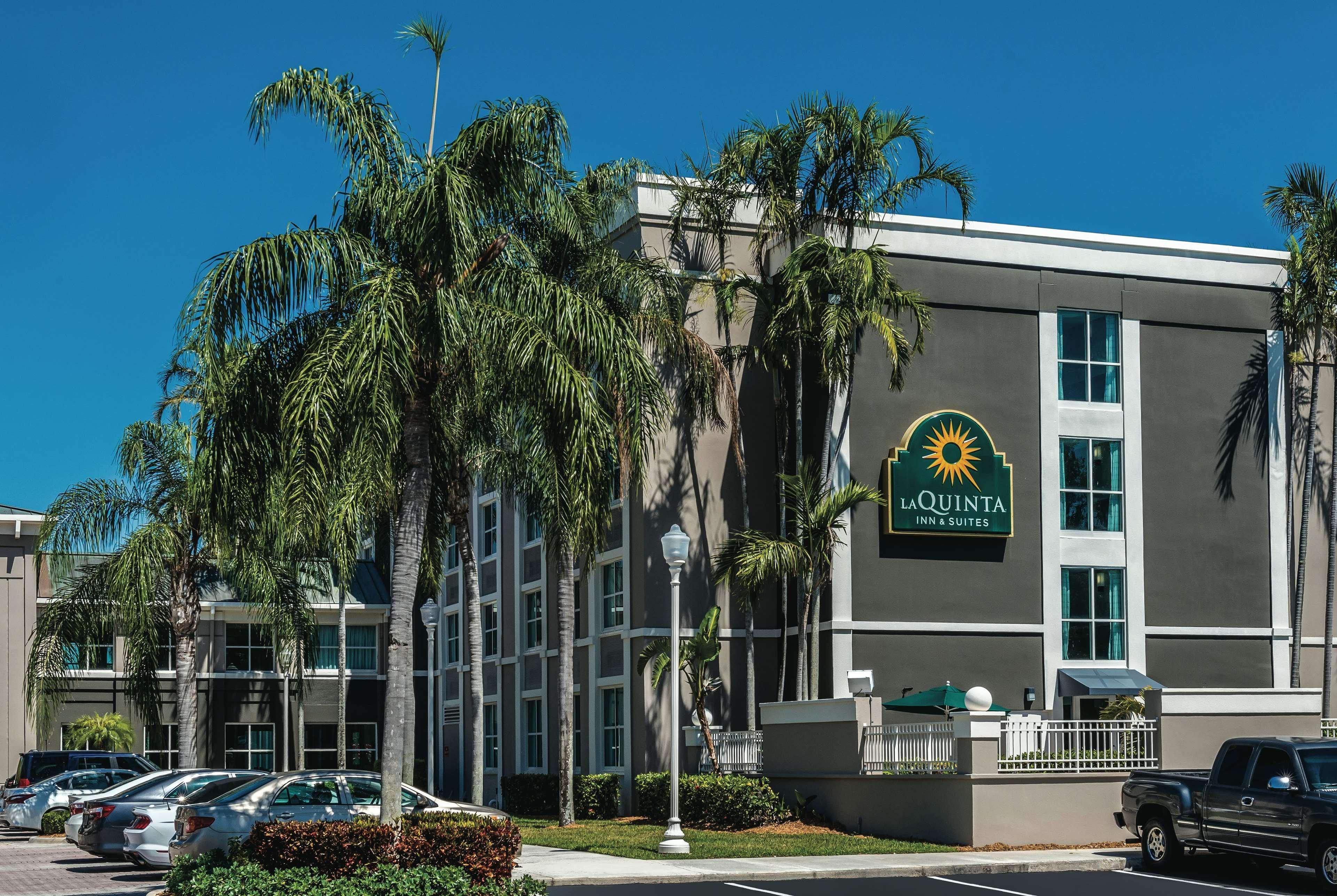 Hotel La Quinta By Wyndham Plantation At Sw 6Th St Extérieur photo