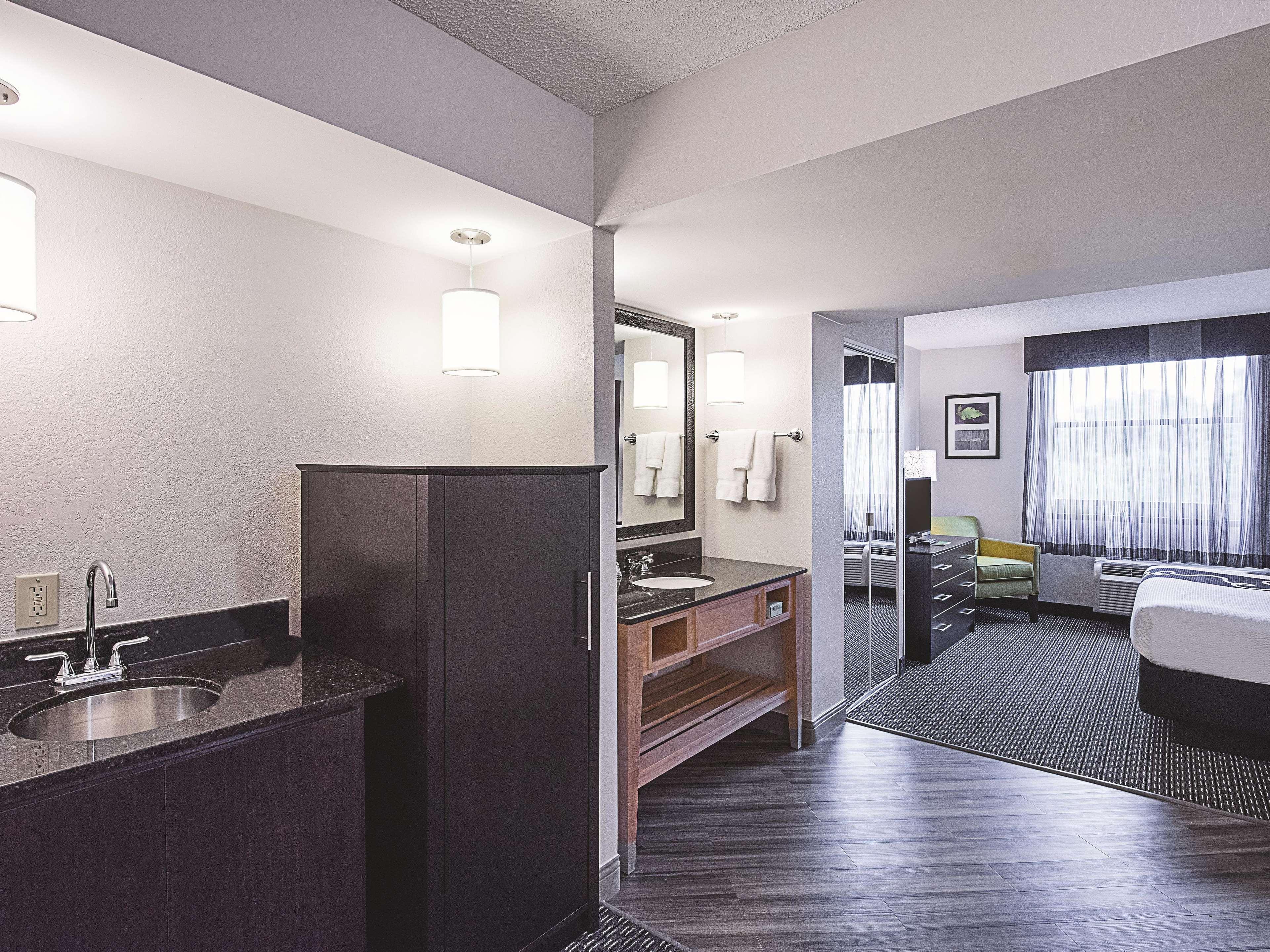 Hotel La Quinta By Wyndham Plantation At Sw 6Th St Extérieur photo