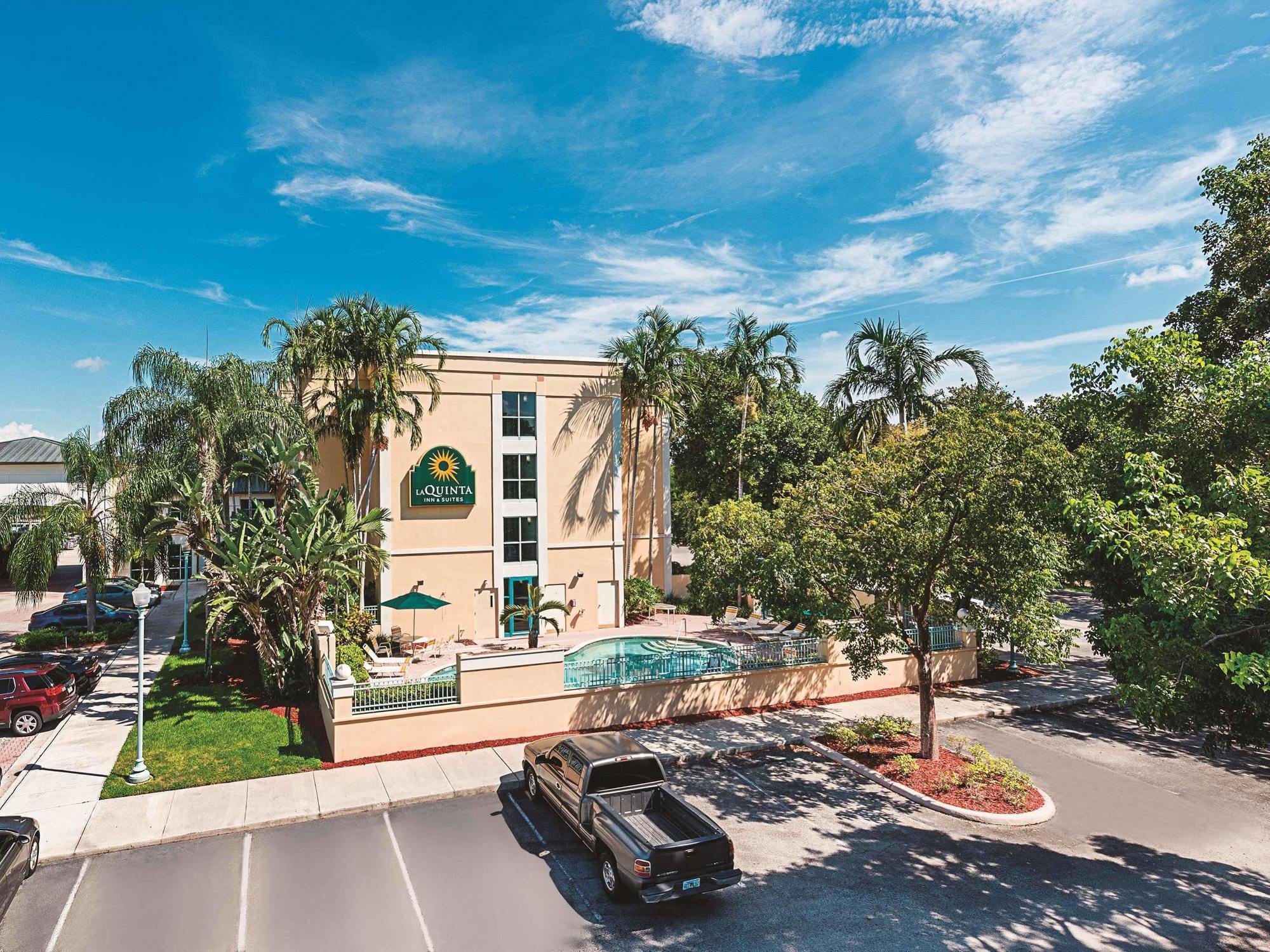 Hotel La Quinta By Wyndham Plantation At Sw 6Th St Extérieur photo