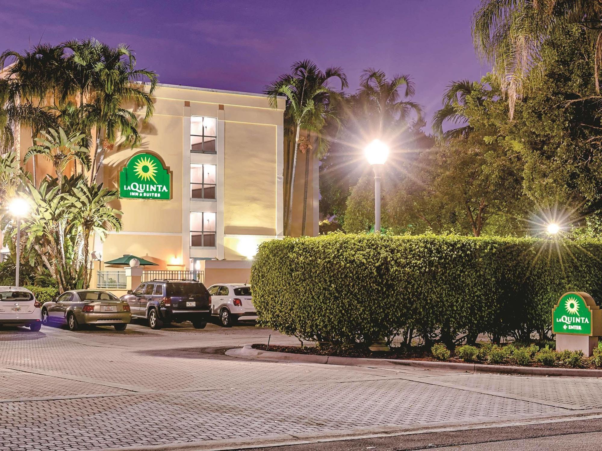 Hotel La Quinta By Wyndham Plantation At Sw 6Th St Extérieur photo